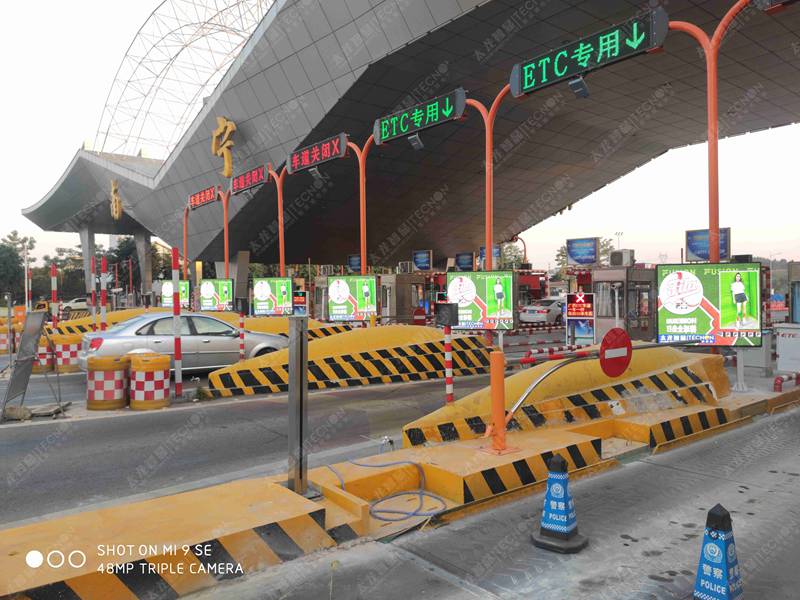 led燈桿屏|智慧燈桿屏|立柱廣告機|led廣告機|智慧路燈屏|燈桿廣告屏|燈桿屏 led燈桿屏|智慧燈桿屏|立柱廣告機|led廣告機|智慧路燈屏|燈桿廣告屏|燈桿屏