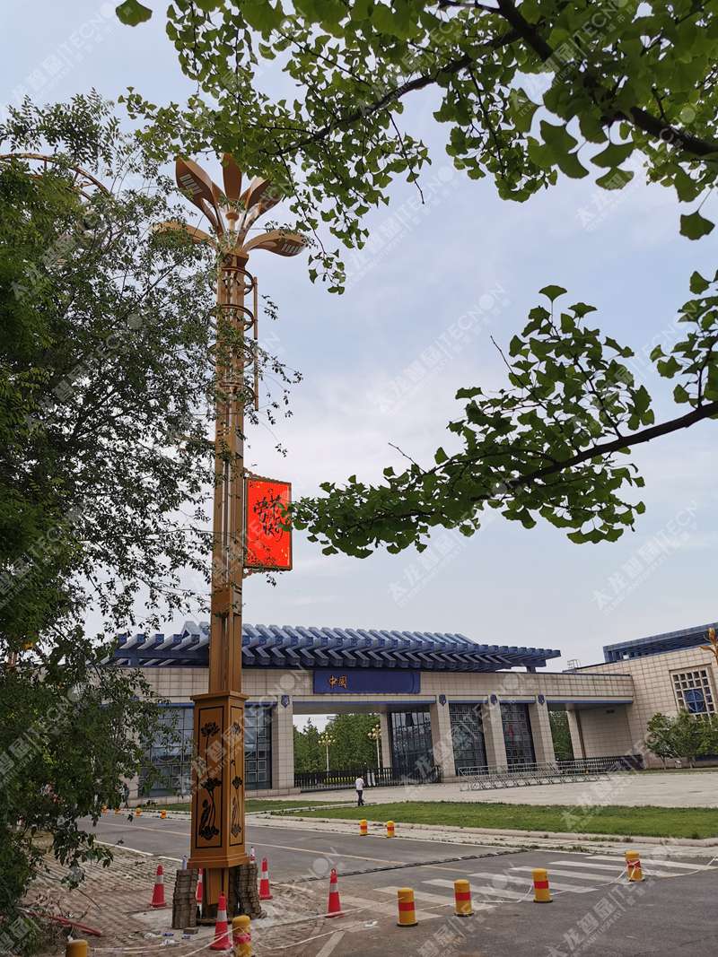 LED燈桿屏-戶(hù)外智慧路燈屏2.jpg LED燈桿屏-戶(hù)外智慧路燈屏2.jpg