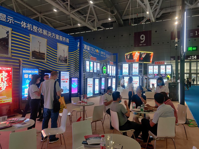 燈桿屏33.jpg 燈桿屏33.jpg