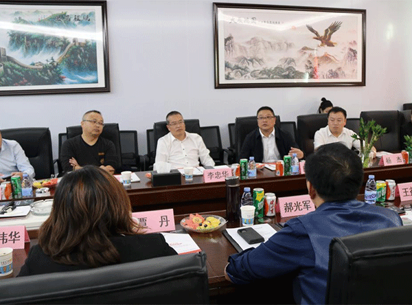 led燈桿屏|智慧燈桿屏|立柱廣告機(jī)|led廣告機(jī)|智慧路燈屏|戶(hù)外LED廣告機(jī)|燈桿屏|智慧燈桿|智慧路燈 led燈桿屏|智慧燈桿屏|立柱廣告機(jī)|led廣告機(jī)|智慧路燈屏|戶(hù)外LED廣告機(jī)|燈桿屏|智慧燈桿|智慧路燈