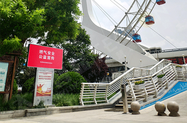 LED廣告機 LED廣告機