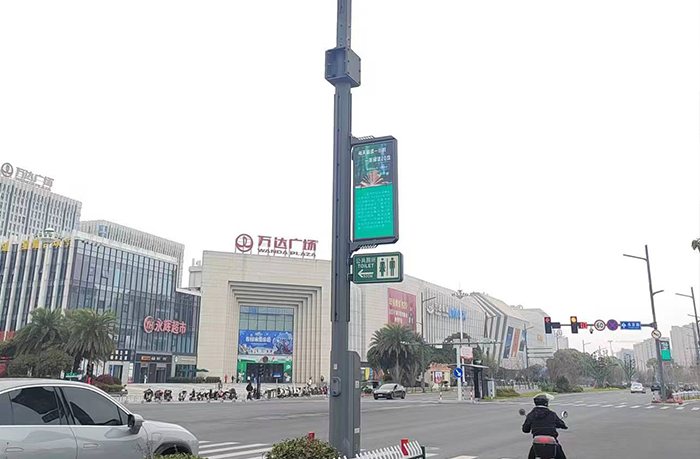 LED燈桿屏 LED燈桿屏