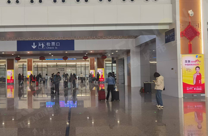 LED廣告機,LED燈桿屏 LED廣告機,LED燈桿屏